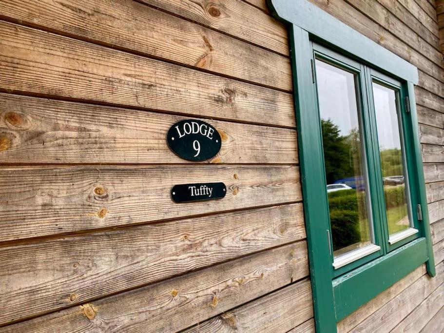 Tufty Lodge, Lake Pochard Lodge 9 South Cerney Exteriér fotografie