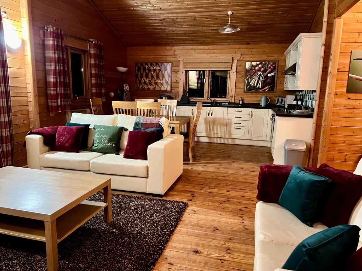 Tufty Lodge, Lake Pochard Lodge 9 South Cerney Exteriér fotografie