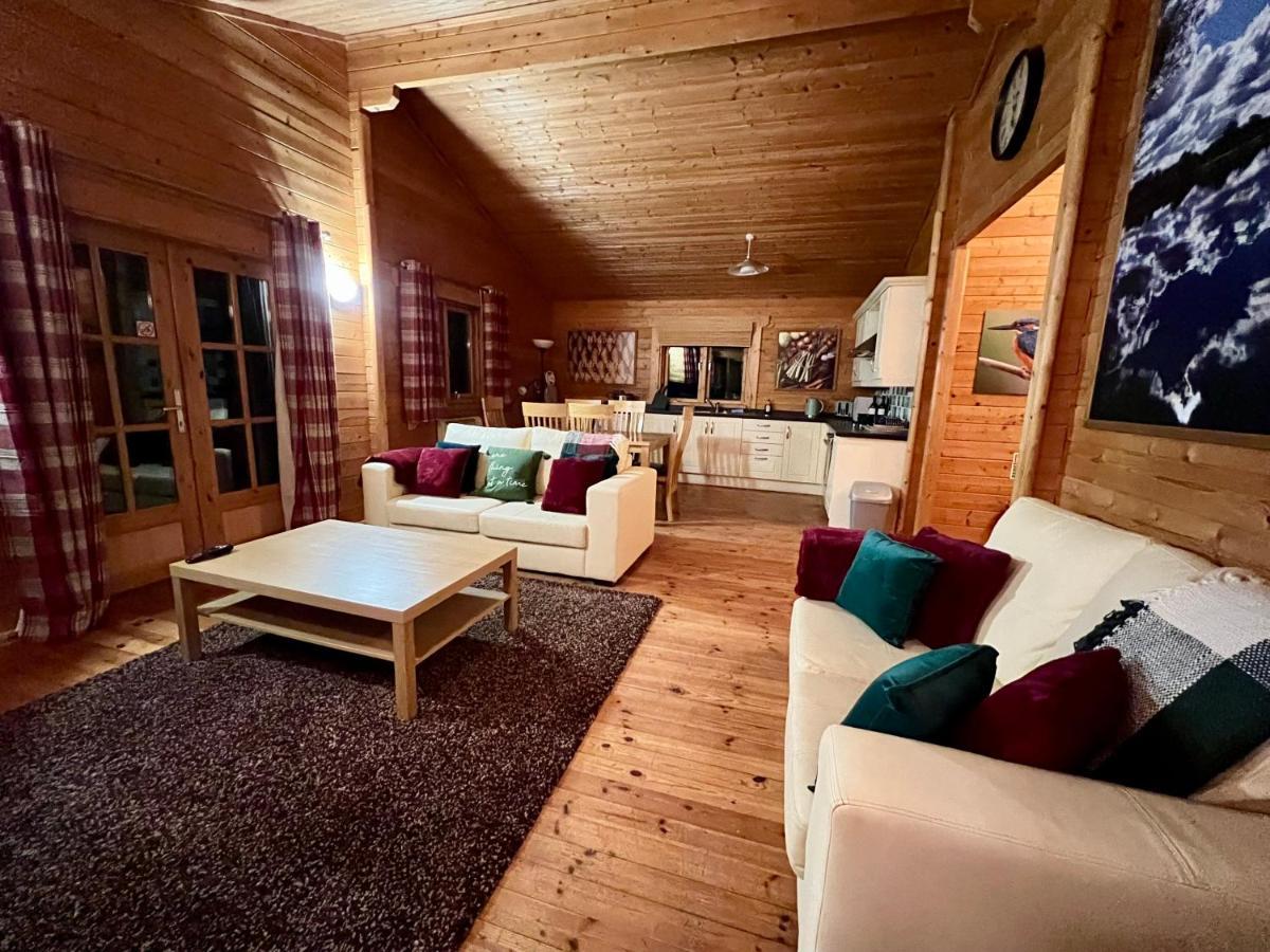 Tufty Lodge, Lake Pochard Lodge 9 South Cerney Exteriér fotografie