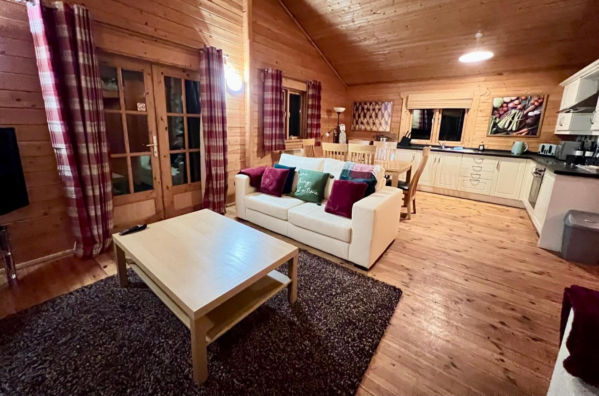 Tufty Lodge, Lake Pochard Lodge 9 South Cerney Exteriér fotografie