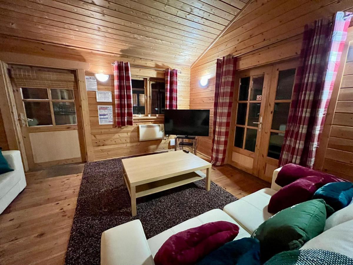 Tufty Lodge, Lake Pochard Lodge 9 South Cerney Exteriér fotografie